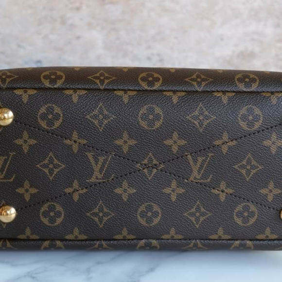 💯% AUTH Louis Vuitton Monogram Pallas MM - Picture 9 of 9